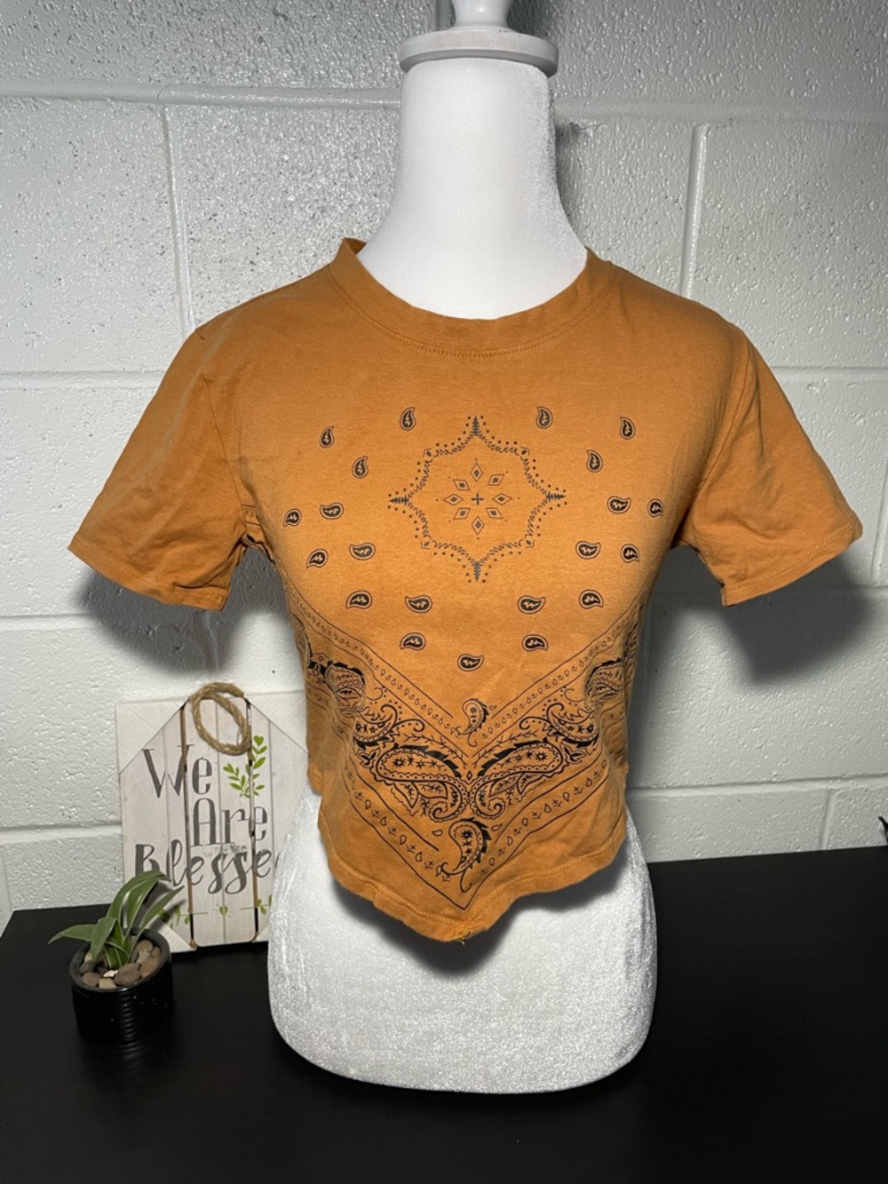 Forever‎ 21 Mustard Bandana-Print Crop Tee